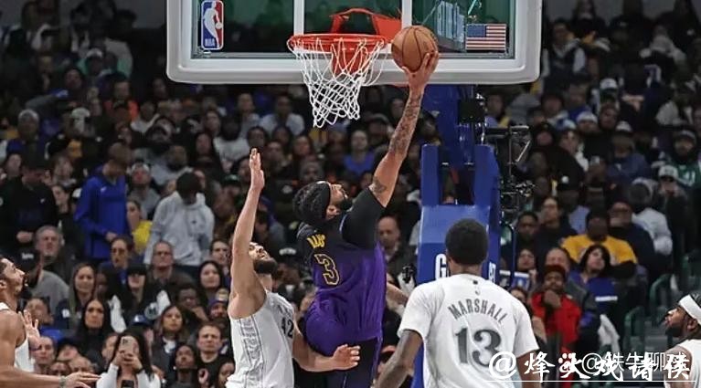 东欧缺阵詹姆斯18+10 独行侠大胜湖人止5连败