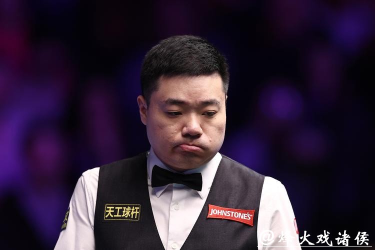 丁俊晖不敌特鲁姆普 遗憾止步斯诺克英锦赛8强